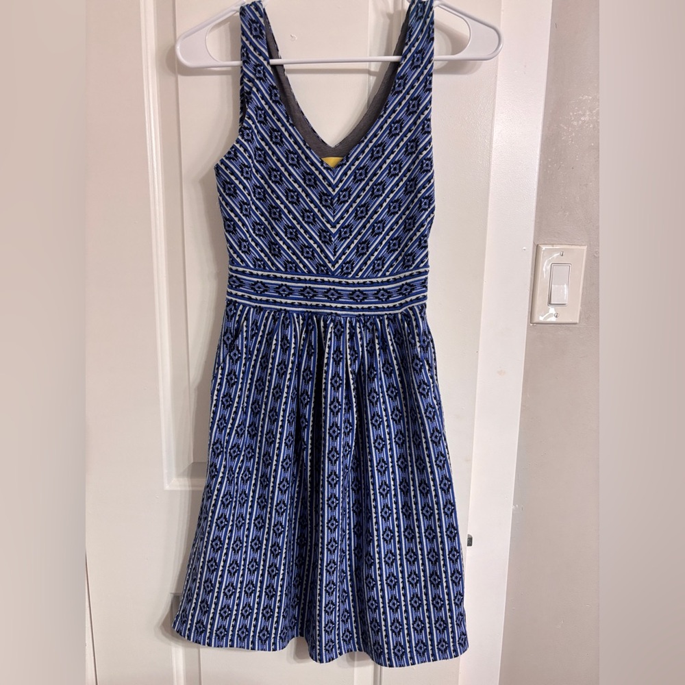 Maeve an Anthropologie Brand Blue and Black Native Patterned Mini Dress Size 0